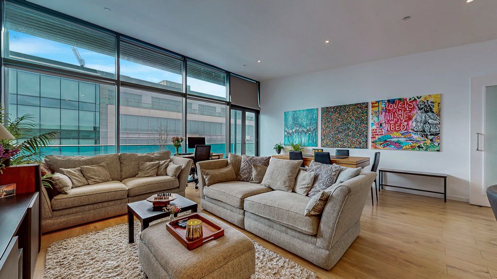 Property photo 2 of 33 18-Print-112 Cowcaddens Road Flat 39 The Matrix_44