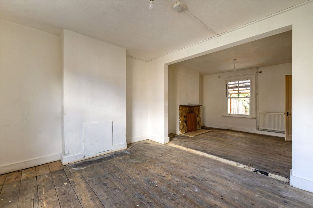 Property photo 3 of 10 Picture No. 21