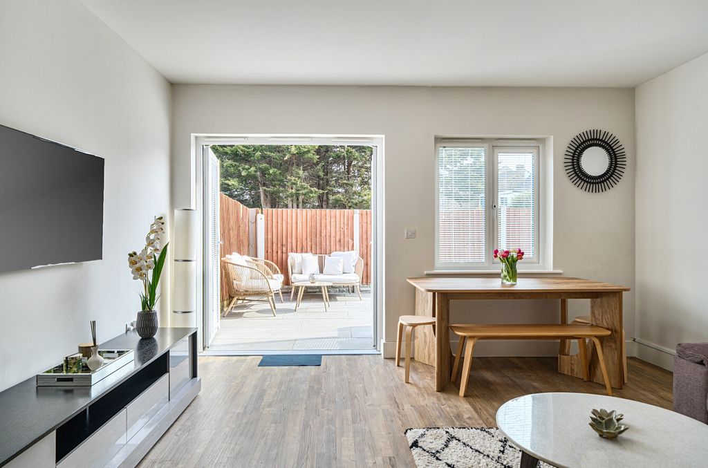 Property photo 3 of 25 Reception Room