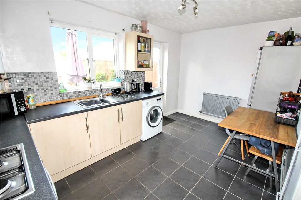 Property photo 3 of 12 Picture No. 05