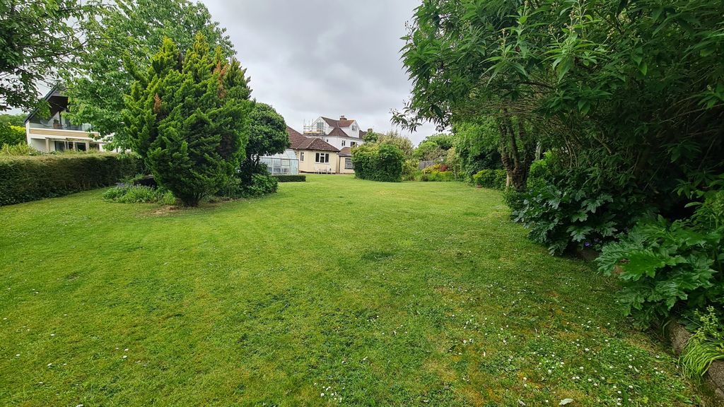 Property photo 1 of 21 Rear Garden