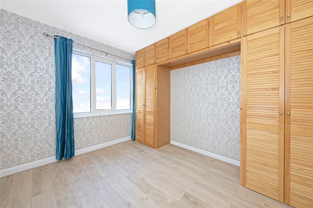 Property photo 3 of 5 Picture No. 21