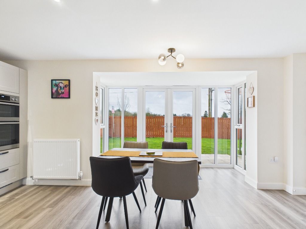 Property photo 3 of 35