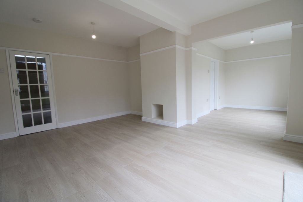 Property photo 3 of 12 Img_2727