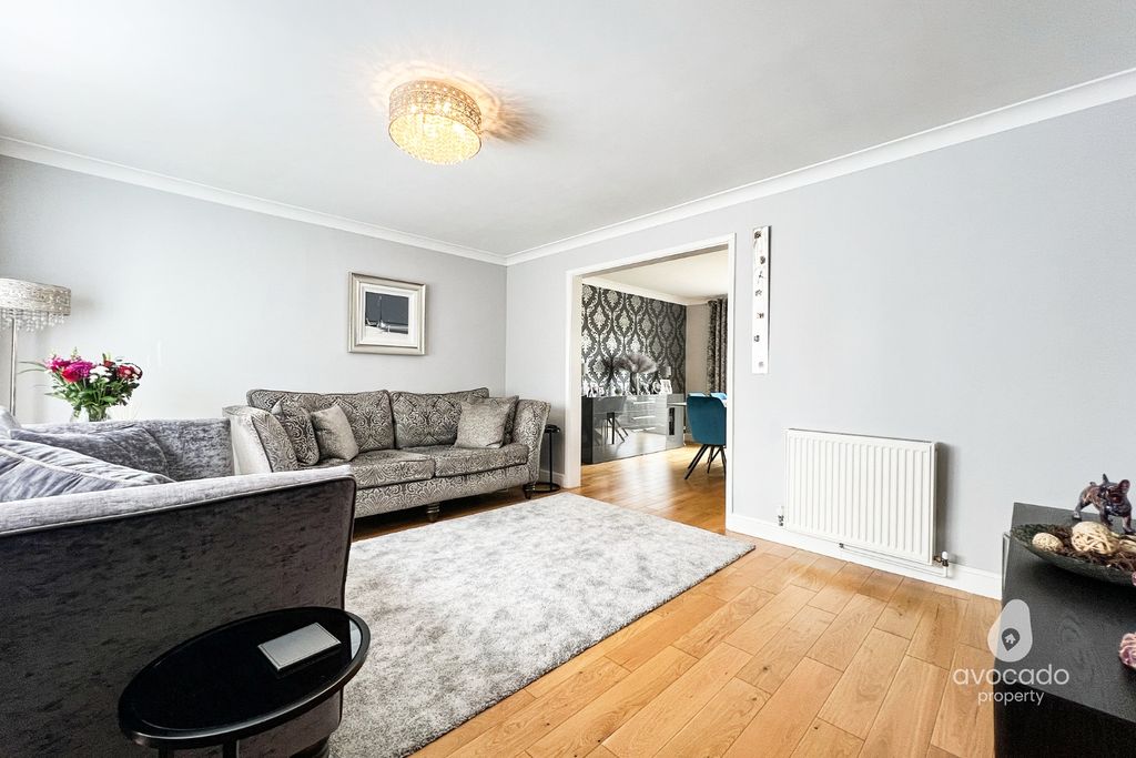 Property photo 3 of 15 4428203