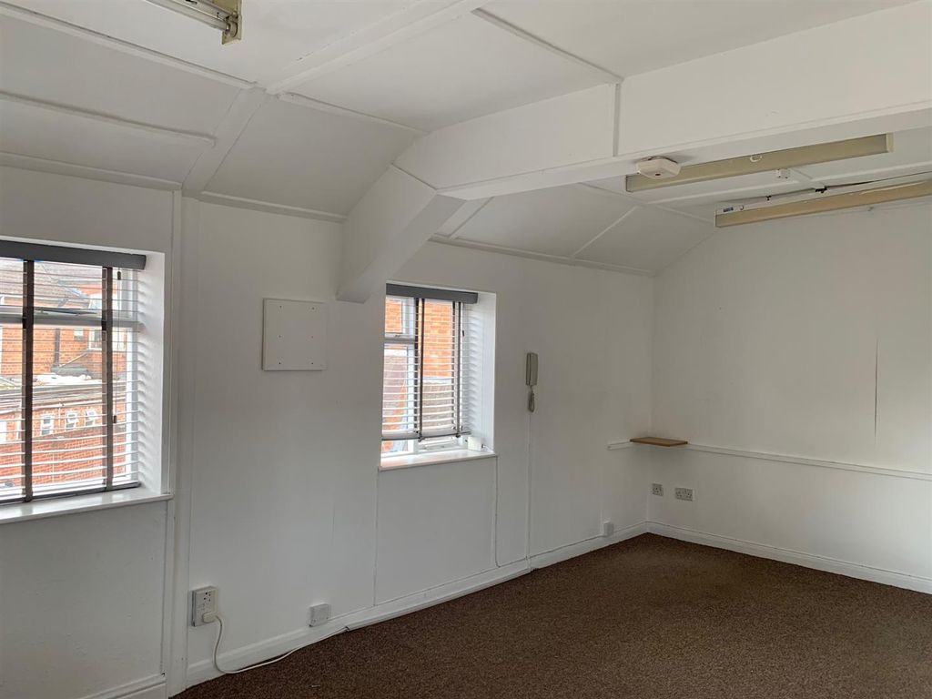 Property photo 3 of 6 Img_2501.Jpg