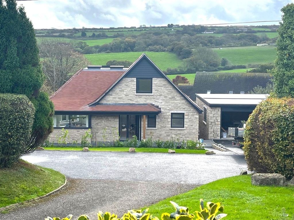 Property photo 1 of 19 4196 Octwincard.Jpg