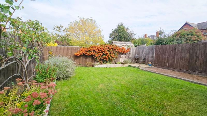 Property photo 2 of 29 Photo 31