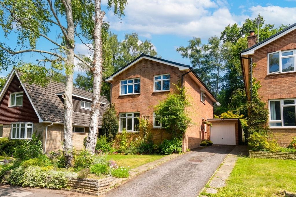 Property photo 1 of 12