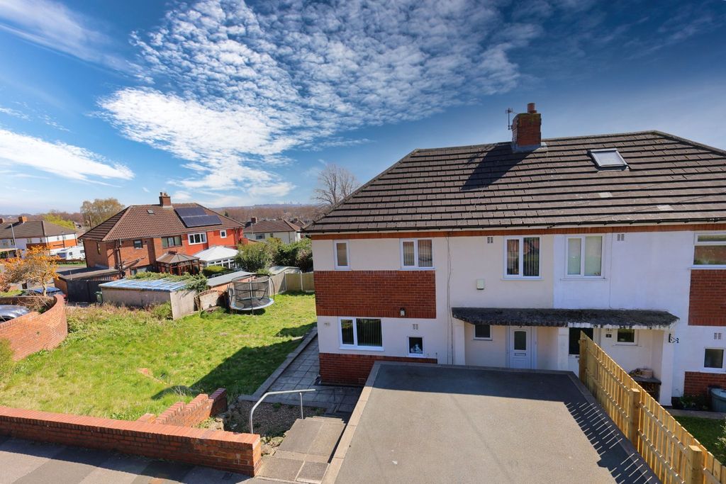 Property photo 3 of 24 Picture No. 04