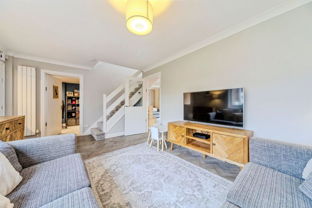 Property photo 3 of 16