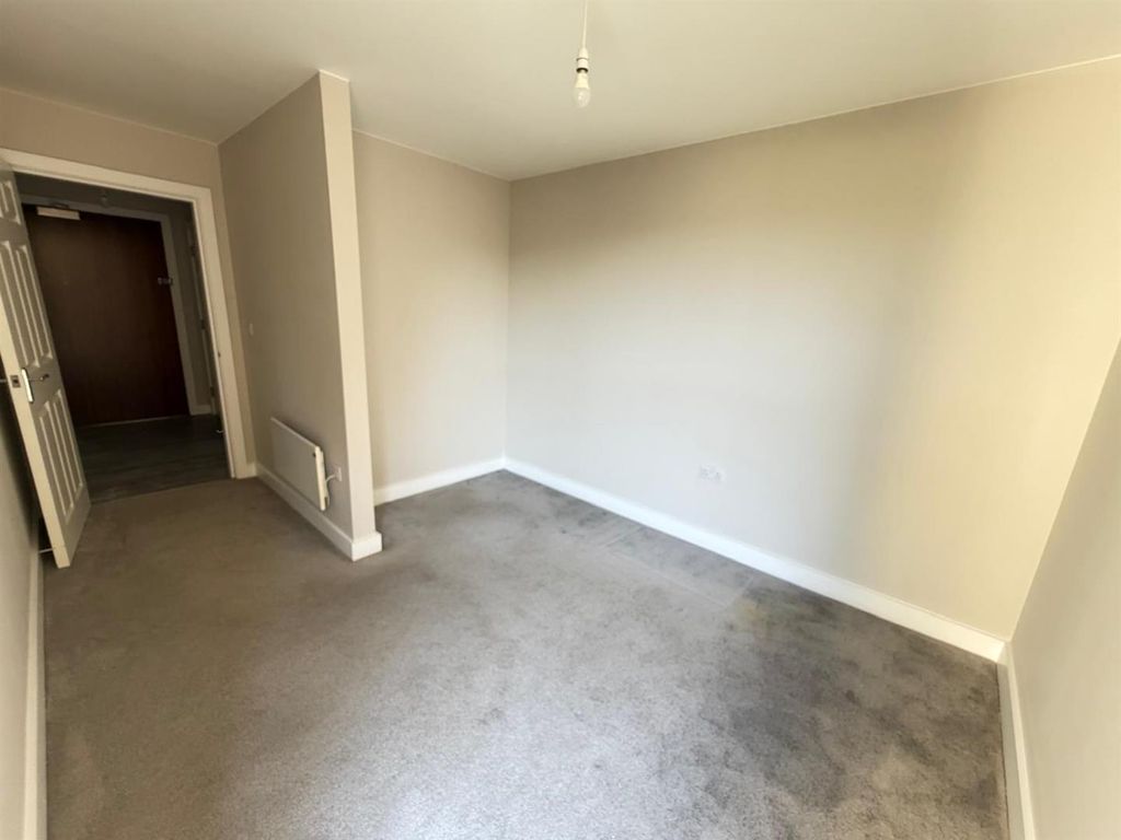 Property photo 3 of 6 16 Bh 5.Jpg