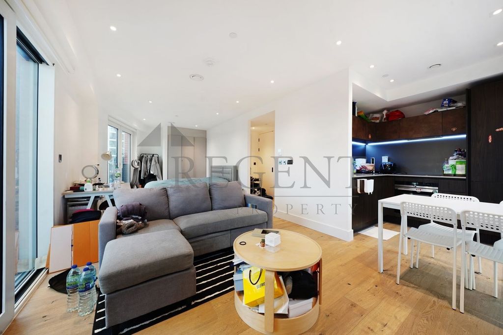 Property photo 2 of 10 Open Plan