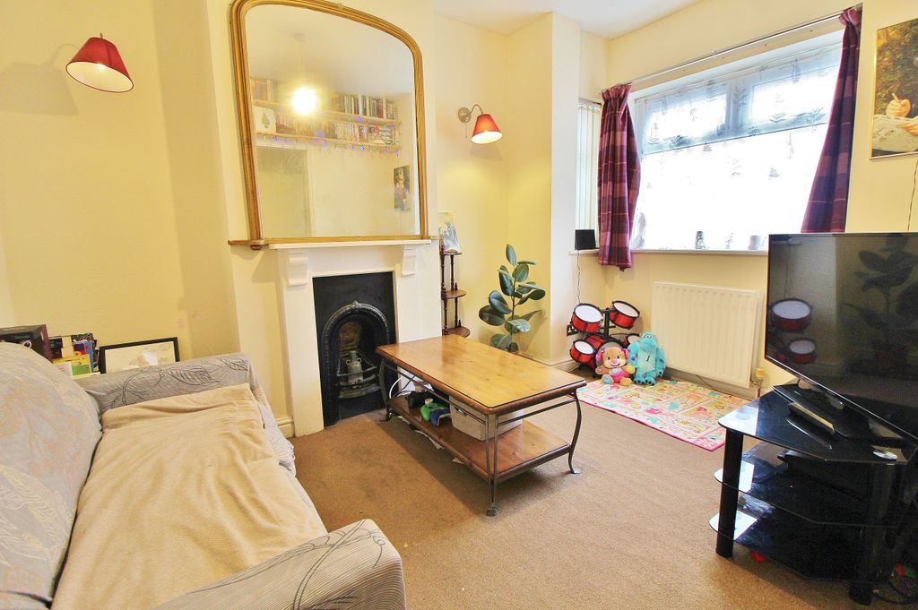 Property photo 2 of 11