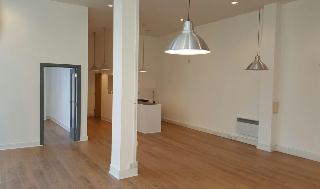 Property photo 3 of 5 Clay Court Office Int2.Jpg