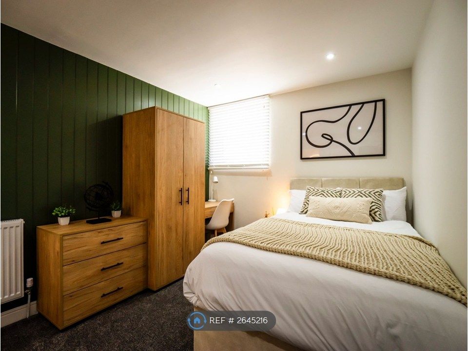 Property photo 1 of 11 Bedroom