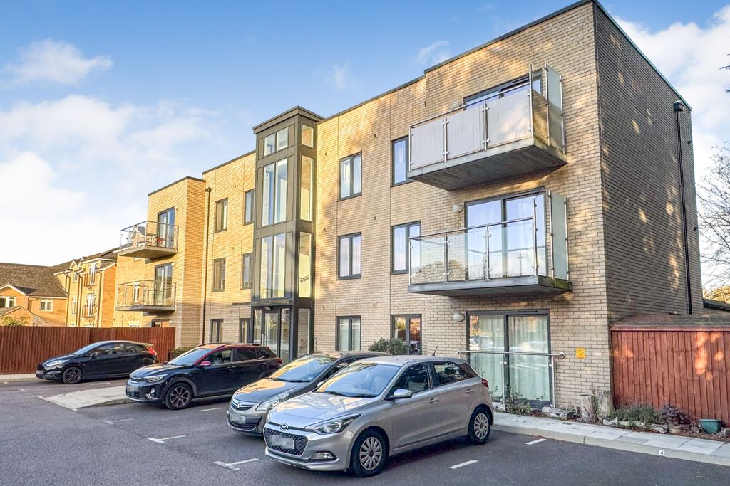 Property photo 2 of 6 Edeva Court, Cambridge, Cambridgeshire, Cb1 8Af