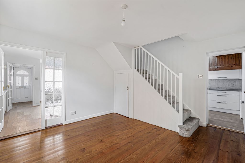 Property photo 2 of 16 18_73650