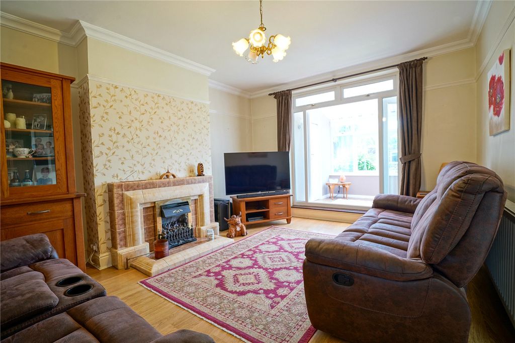 Property photo 3 of 18 Picture No. 09