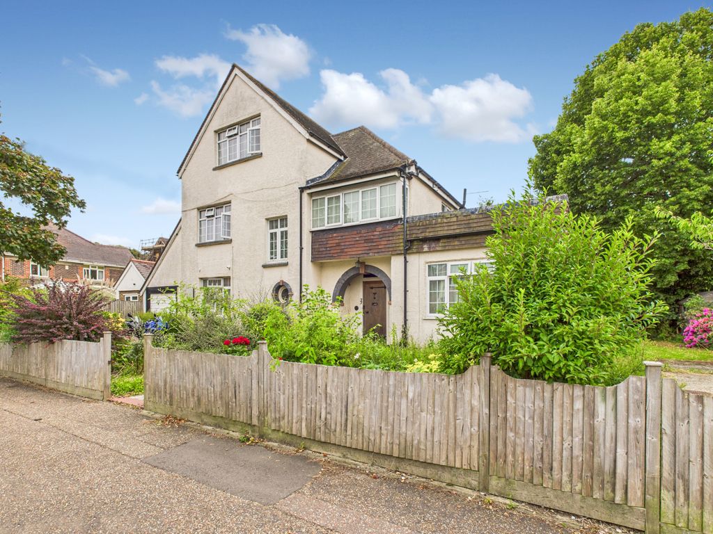 Property photo 1 of 8 Photo 13