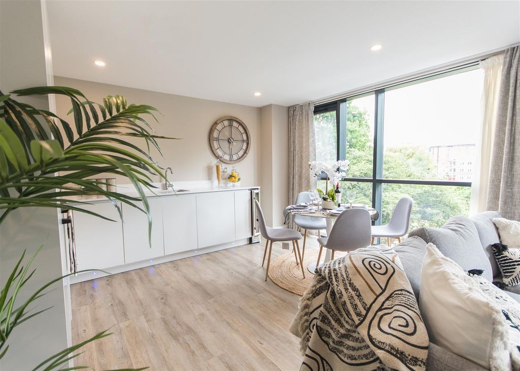 Property photo 1 of 8 Dsc_4674 (1).Jpg