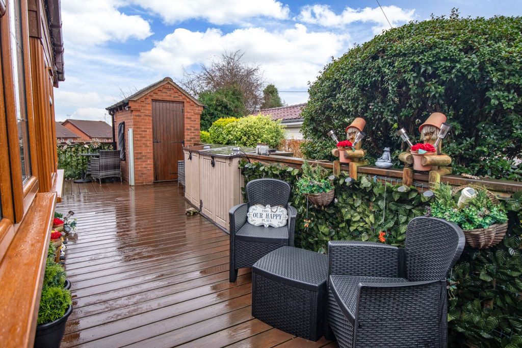 Property photo 3 of 16 Picture No. 14