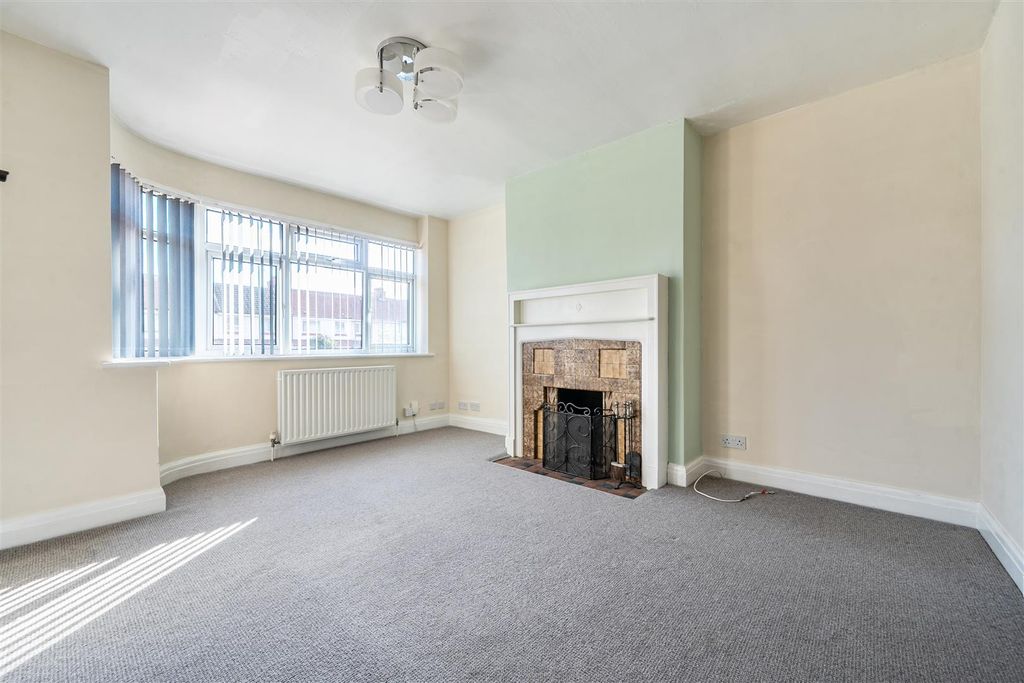 Property photo 2 of 16 1525597 (14).Jpg