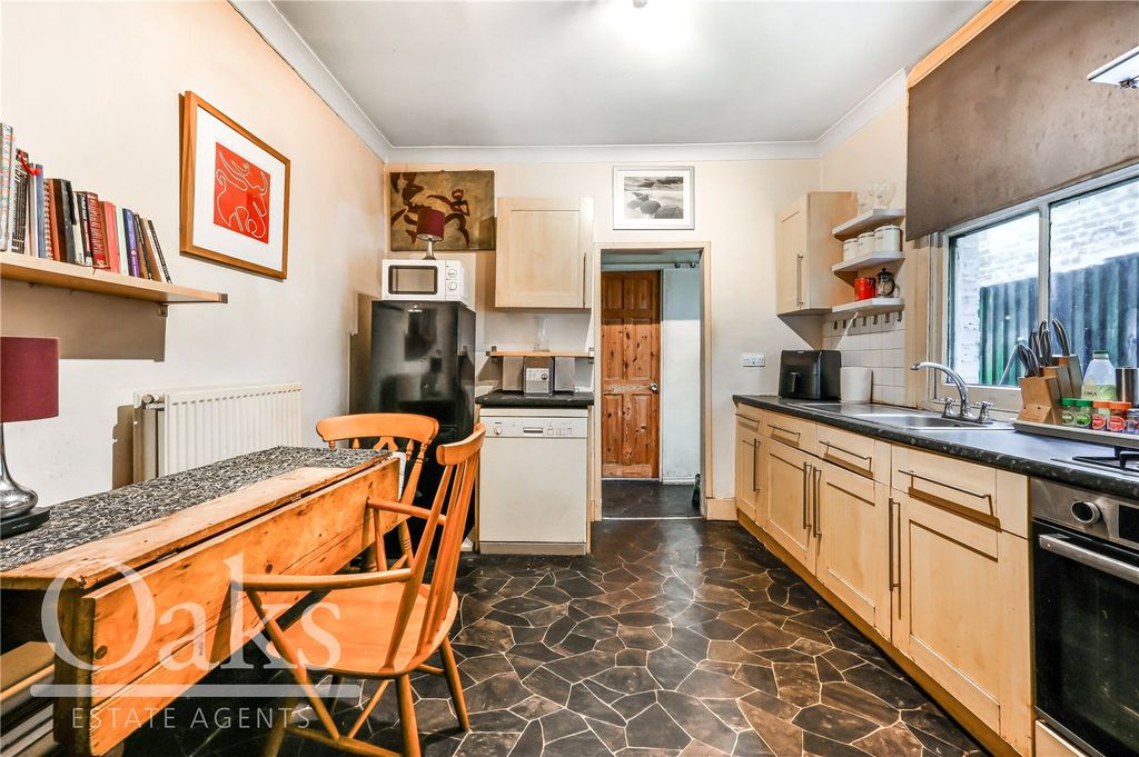 Property photo 3 of 8 Picture No. 04