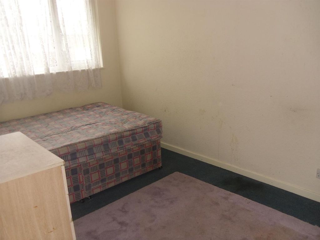 Property photo 1 of 2