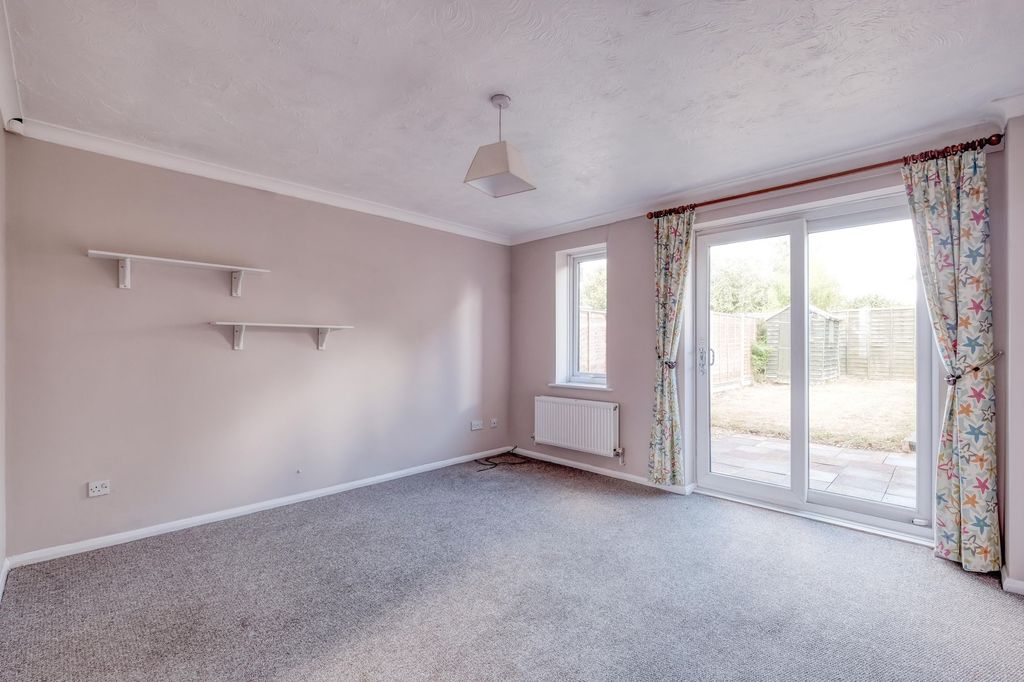 Property photo 2 of 13