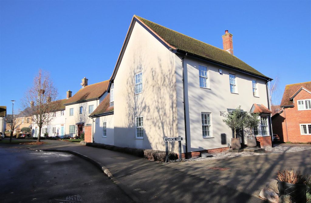 Property photo 2 of 32 Property Frontage