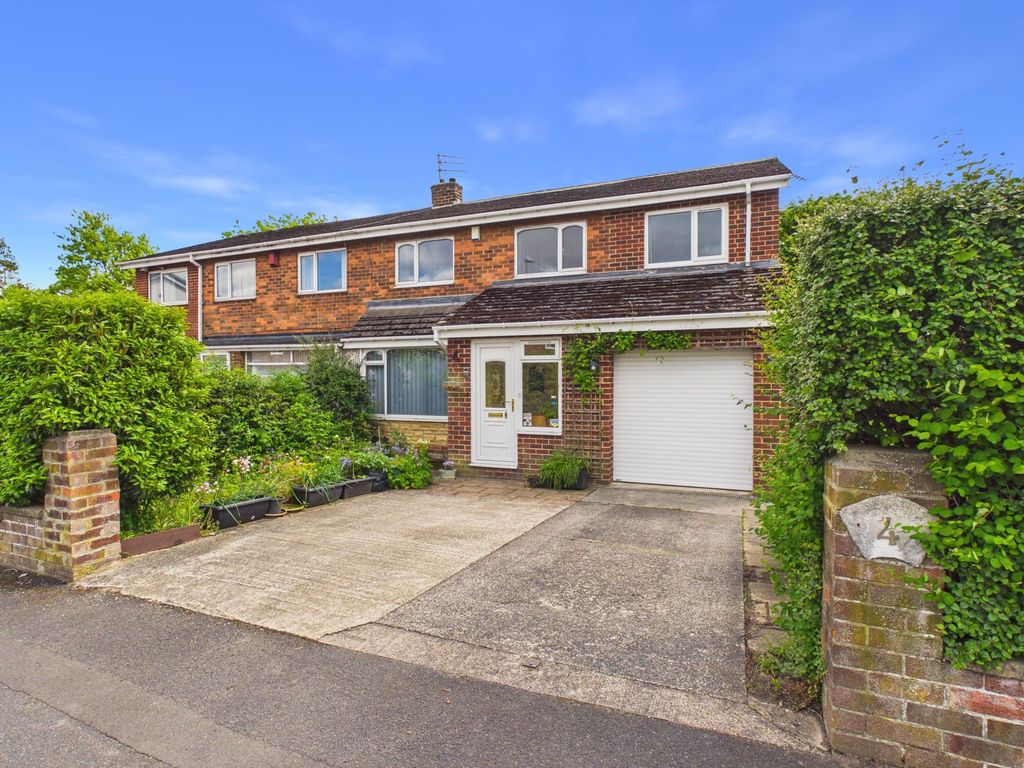 Property photo 1 of 15 External