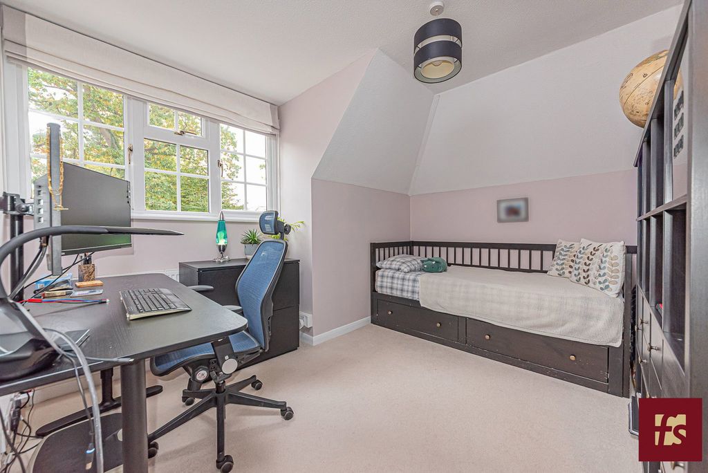 Additional image 23 of 4 bed detached house for saleThe Avenue, Crowthorne, Berkshire RG45