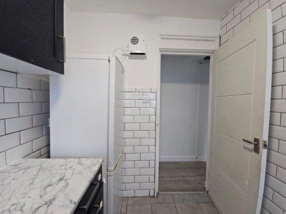 Property photo 2 of 7 N17, 6.Jpg