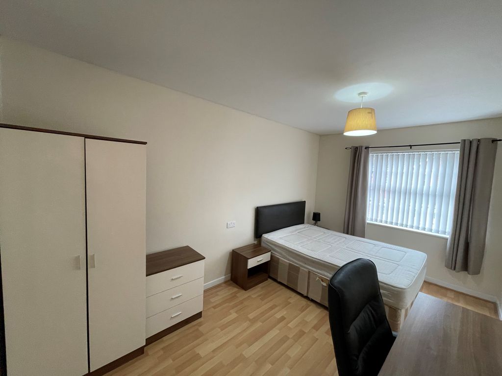 Property photo 2 of 5