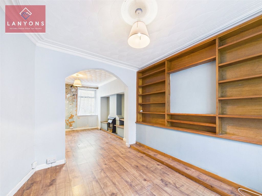 Property photo 3 of 15 Picture No. 06