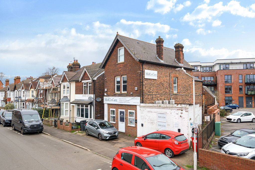 Property photo 1 of 8 Photo 1