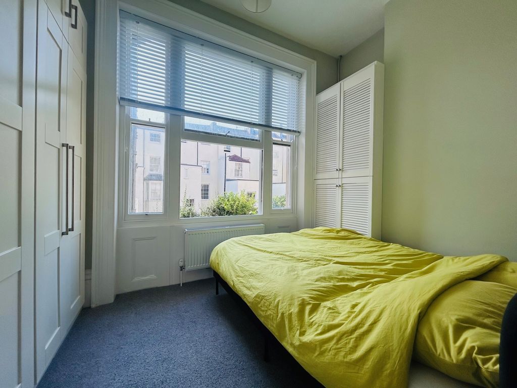 Property photo 3 of 12 Image