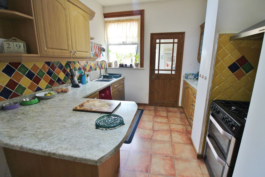 Property photo 2 of 13