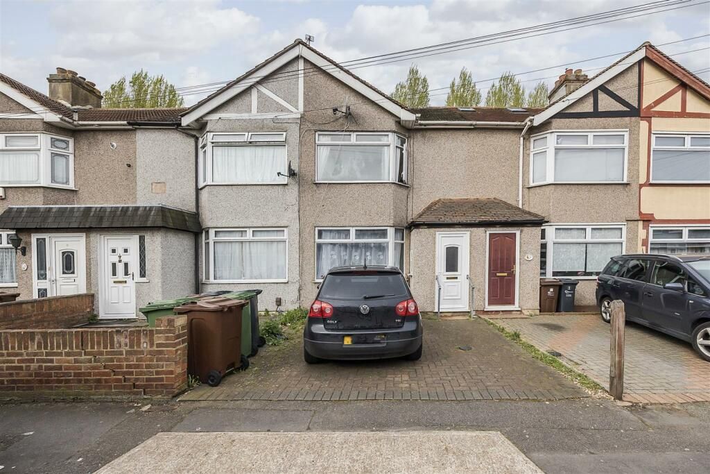 Property photo 1 of 12