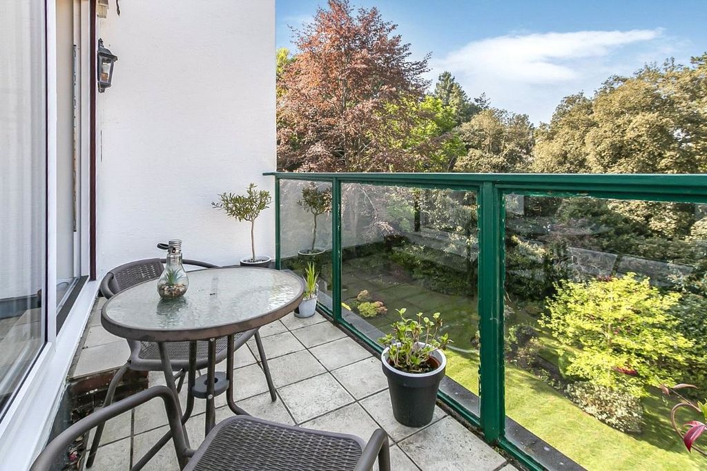 Property photo 2 of 22 Balcony