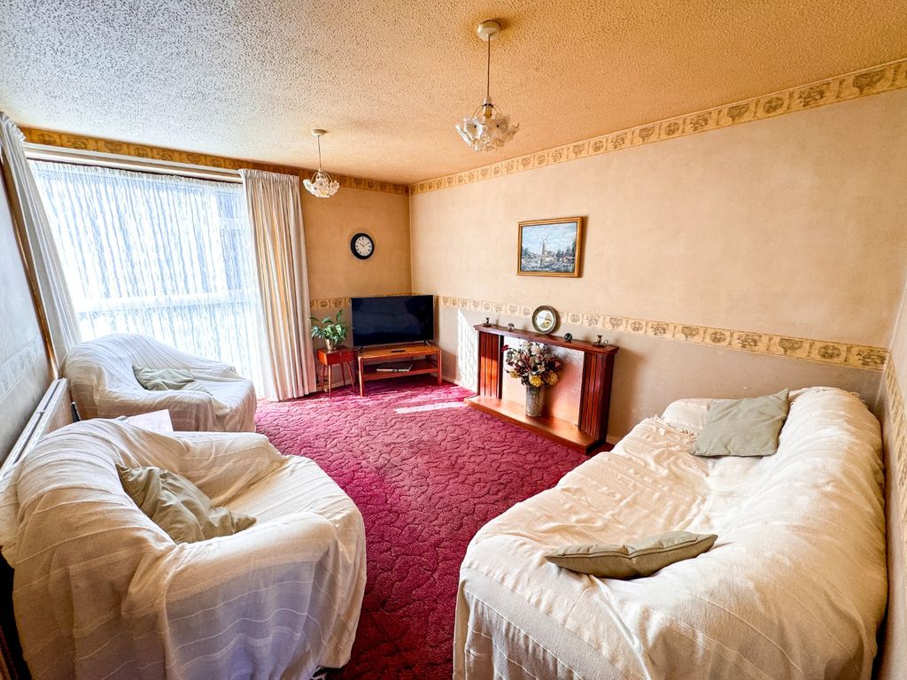 Property photo 2 of 20 4804754