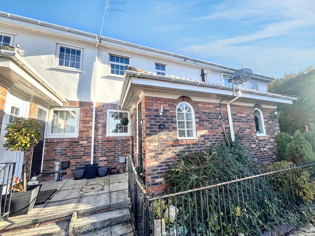 Property photo 2 of 11