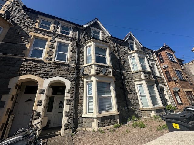 Property photo 2 of 9