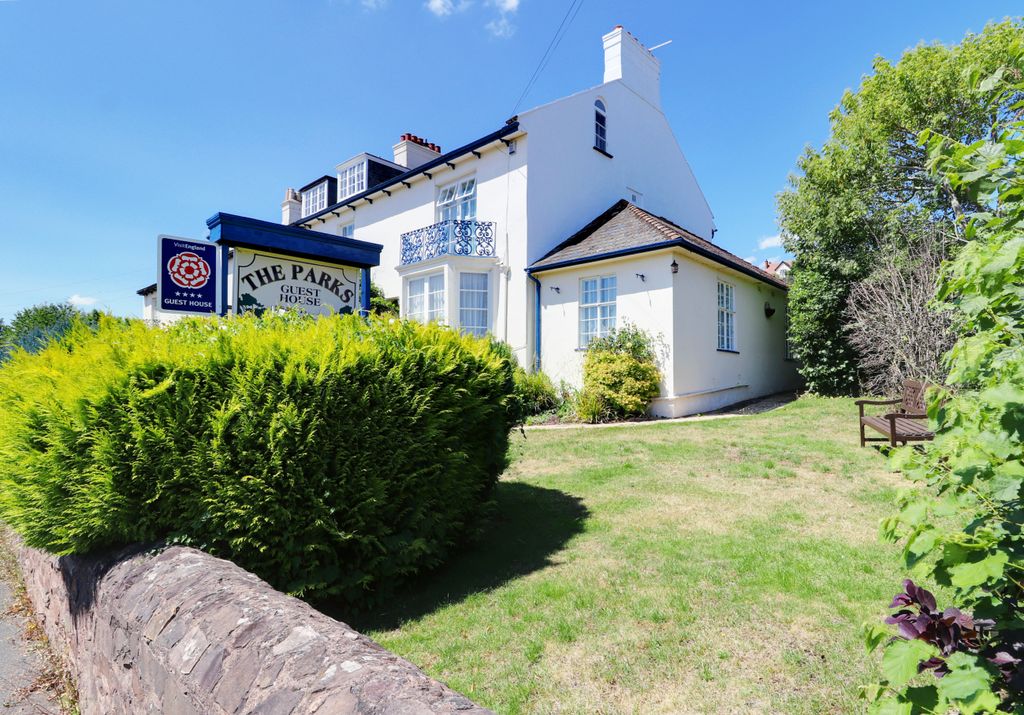 Property photo 1 of 16