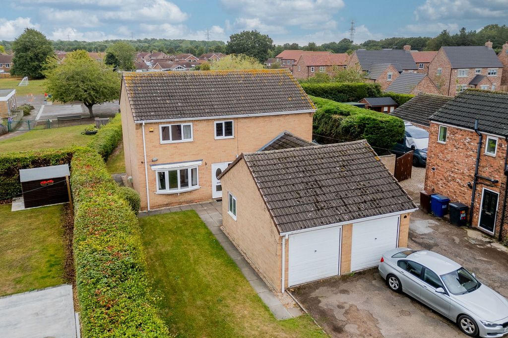 Property photo 1 of 35