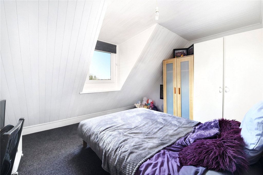 Property photo 3 of 6 Picture No. 04