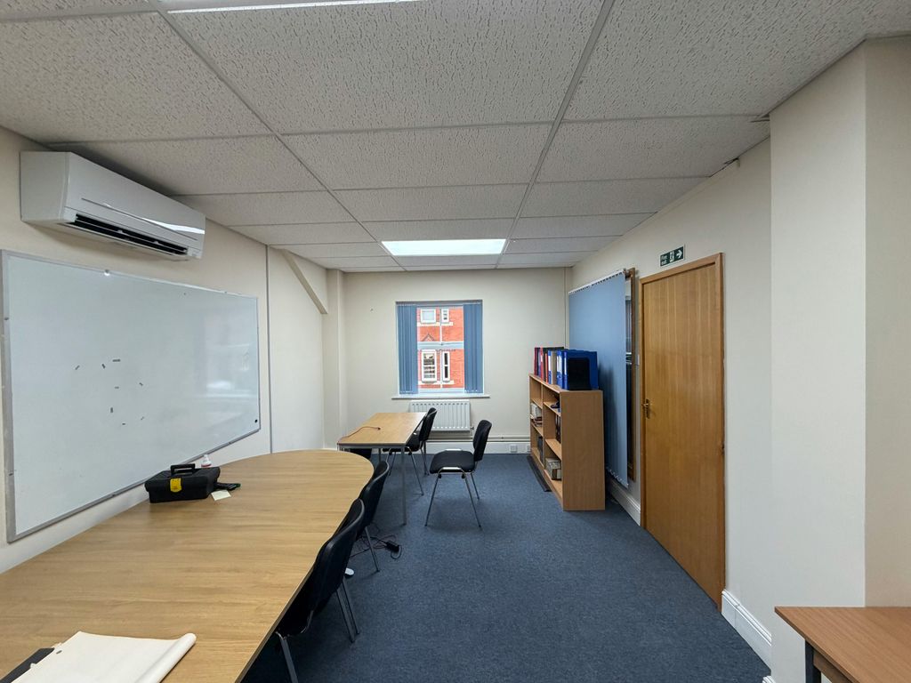 Property photo 2 of 9 P2.Jpeg