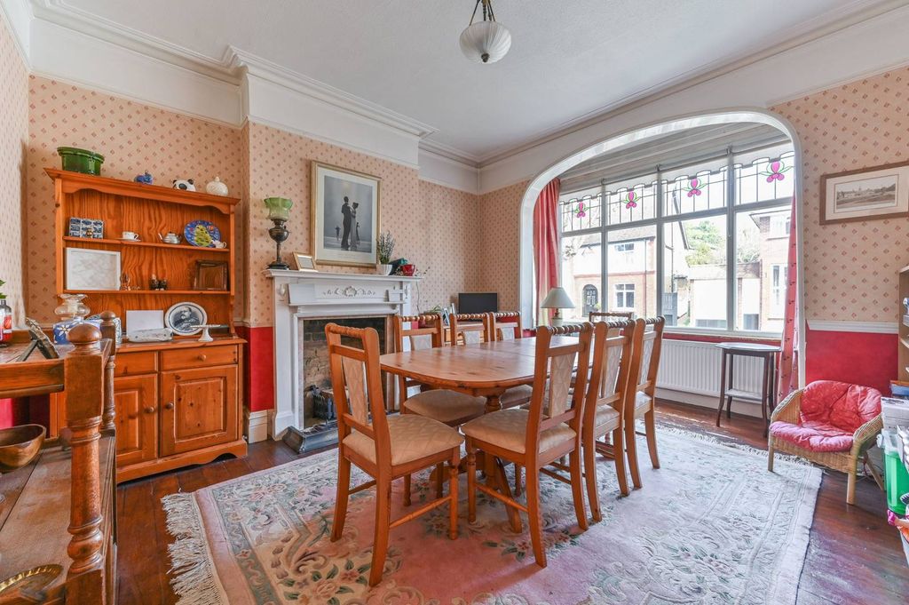 Property photo 1 of 22