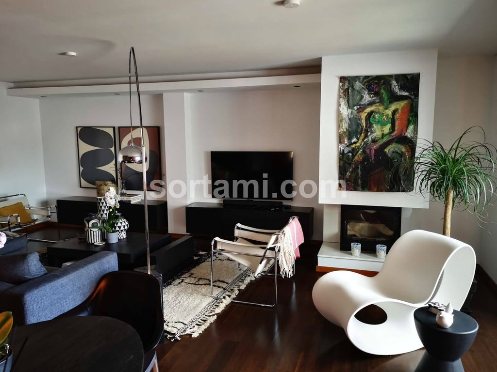 Property photo 1 of 30